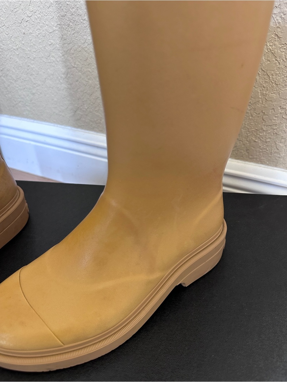 CHANEL Tan Boots with Cream CC Logo - Picture 10 of 16